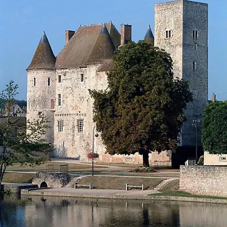 Holiday home Stylish Country Loft One Hour From Paris Chevrainvilliers