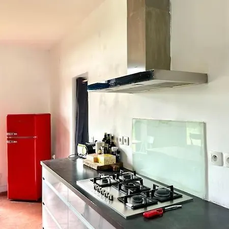 Stylish Country Loft One Hour From Paris Holiday home *