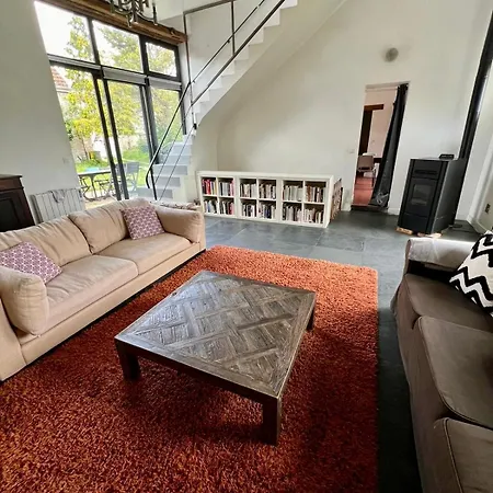 Stylish Country Loft One Hour From Paris Holiday home Chevrainvilliers